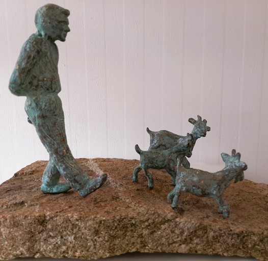 nico met geitjes in brons